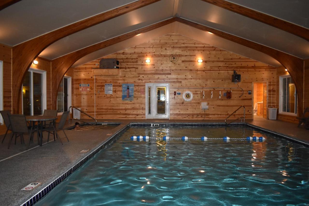 Lighthouse View Motel Макино Сити Екстериор снимка